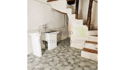 Foto 5 de Casa o chalet en venta en Calle Benicarlo, Càlig, Castellón