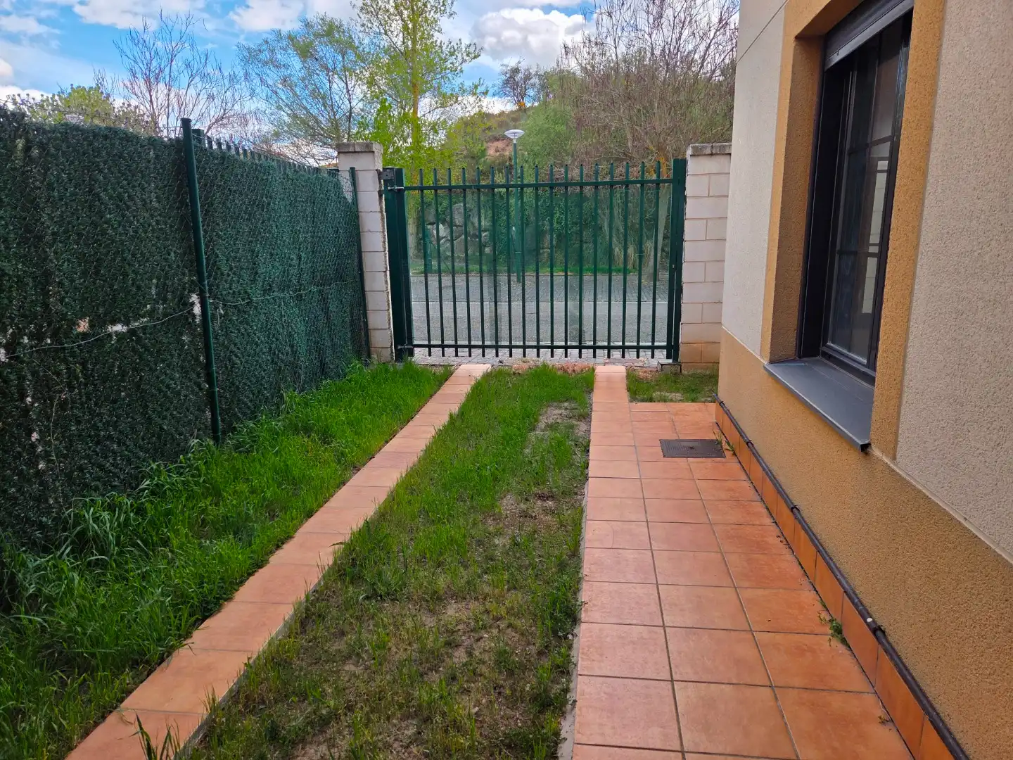 Jardín de Casa adosada en venta en Cardeñadijo con Calefacción, Jardín privado y Terraza