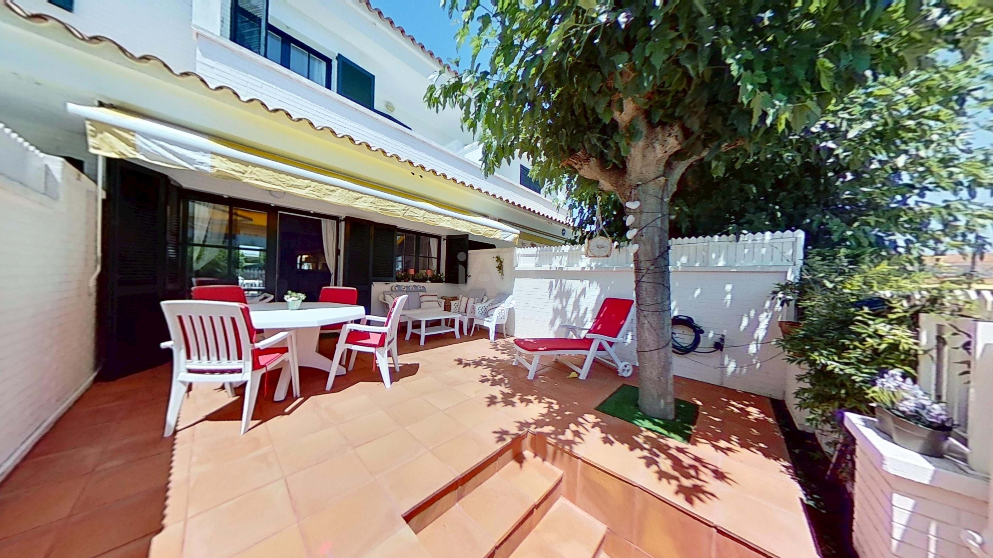 Jardí de Casa o xalet en venda en Creixell amb Aire condicionat i Terrassa