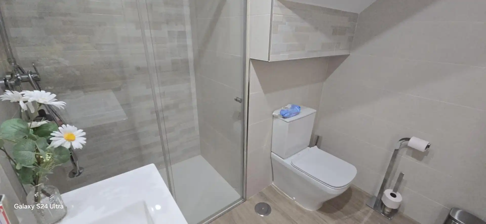 Bathroom of Houses for sale in Benalmádena  with Air Conditioner, Terrace and Storage room