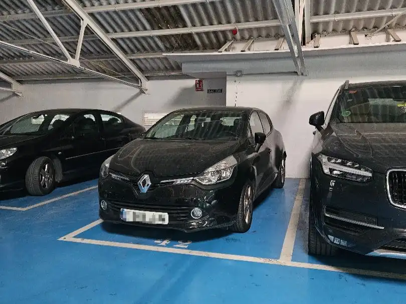 Aparcament de Pis en venda en Motril amb Aire condicionat i Balcó