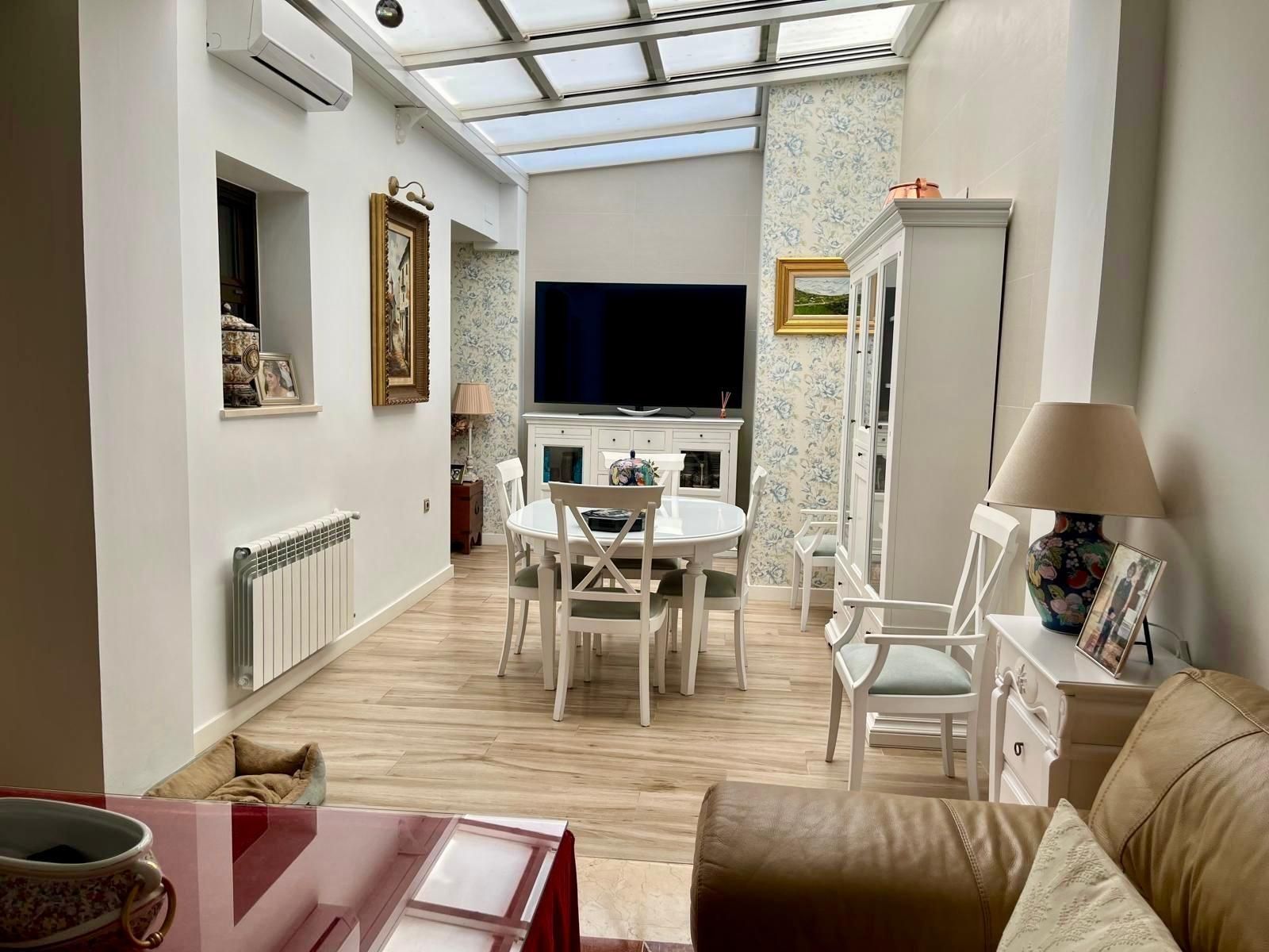 Dining room of Single-family semi-detached for sale in  Córdoba Capital  with Air Conditioner, Heating and Terrace