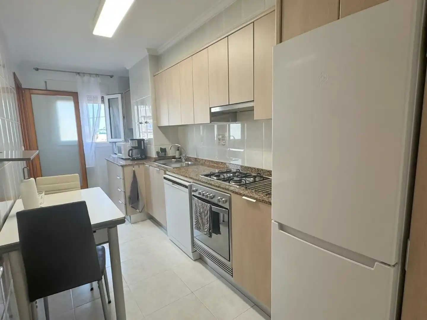 Cuina de Casa o xalet de lloguer en Dénia amb Aire condicionat, Terrassa i Piscina comunitària