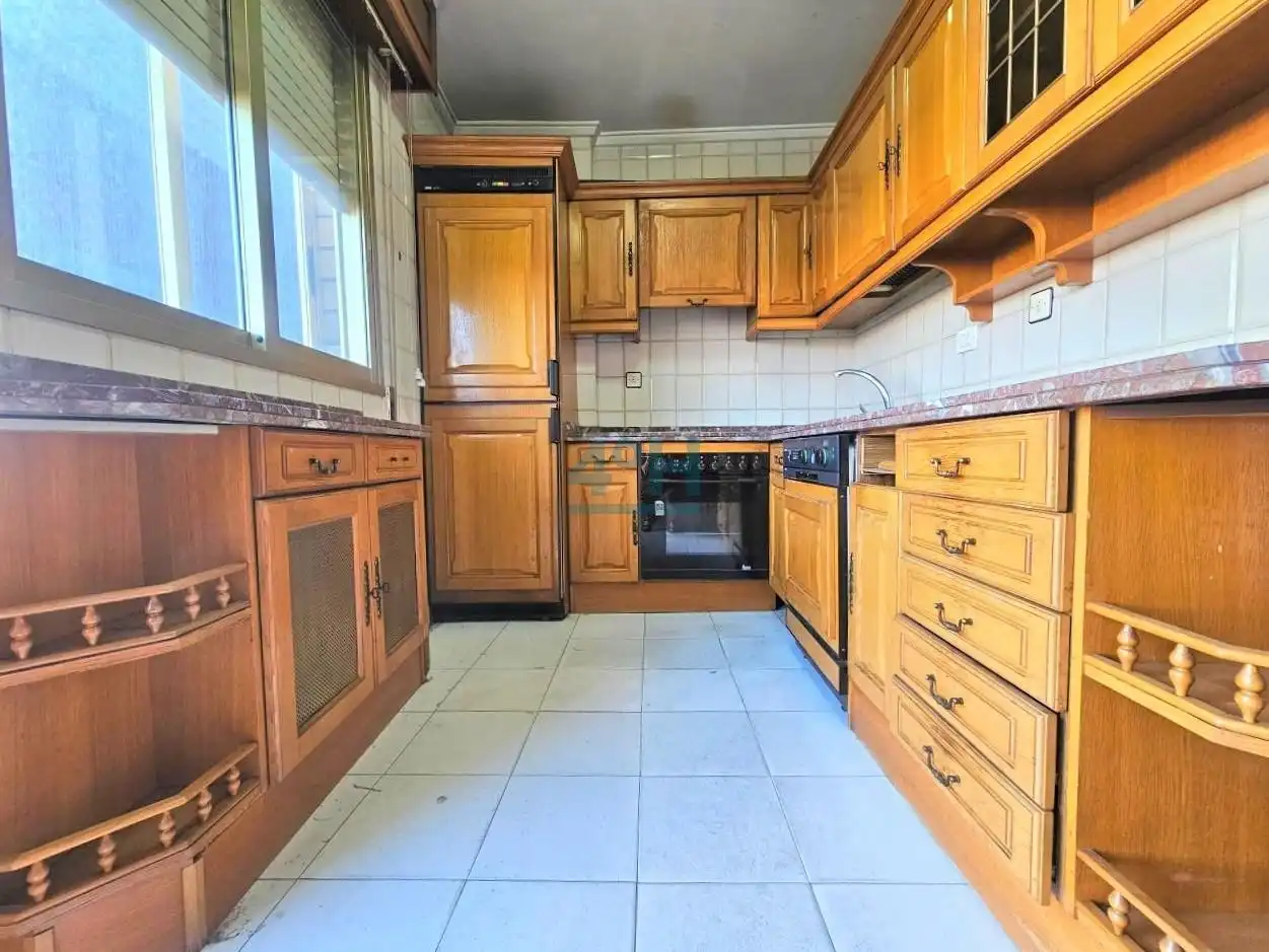 Küche von Wohnung zum Verkauf in Ourense Capital  mit Heizung, Parkett und Terrasse