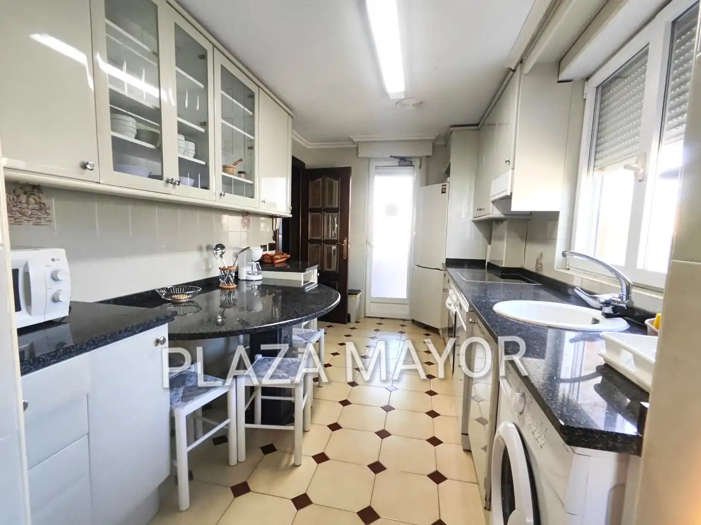 Cocina de Casa o chalet en venta en Calzada de Valdunciel con Calefacción, Jardín privado y Parquet