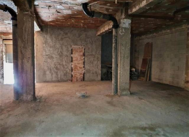 Local comercial en Venta en Carrer de Jaume d'Olid, 7 en Pere Crespí