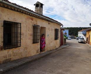 Exterior view of House or chalet for sale in Monteagudo de las Salinas