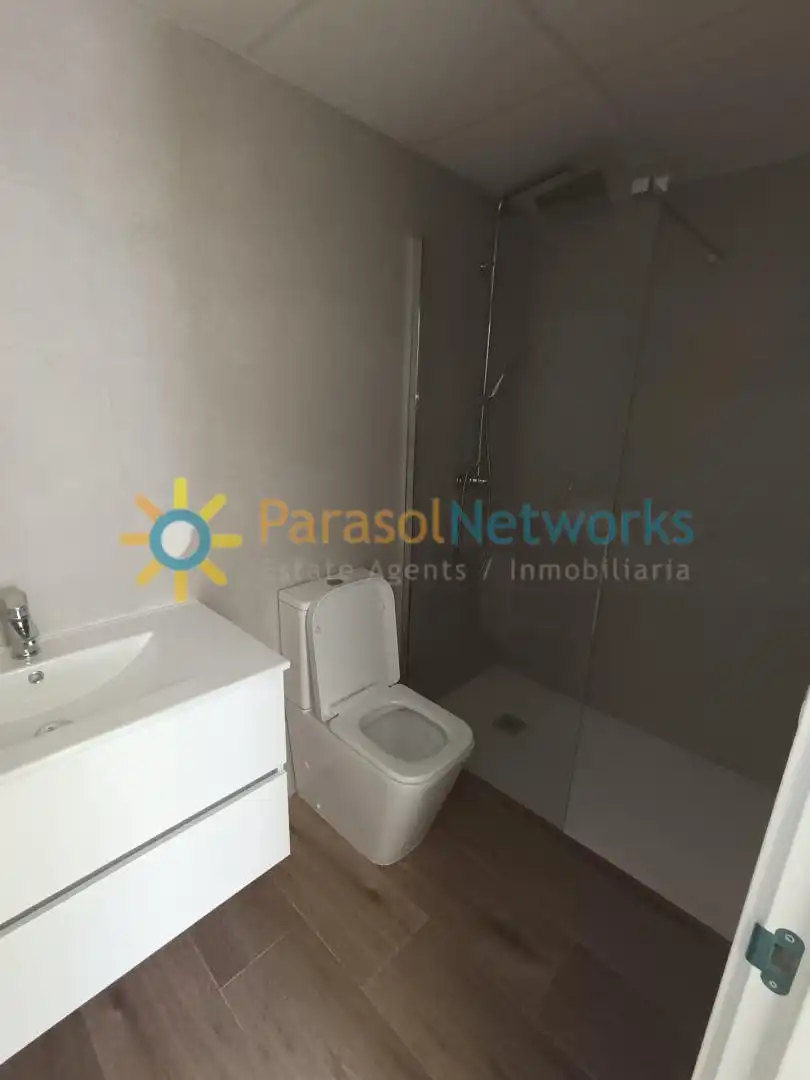 Bathroom of Duplexes for rent in Daimús  with Terrace, Storage room and Oven