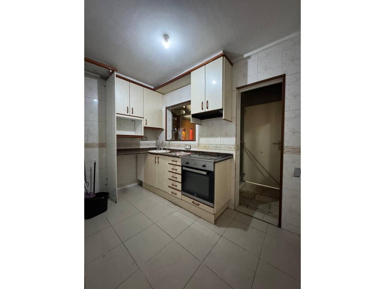 Kitchen of Flat for sale in Ripollet  with Parquet flooring and Balcony
