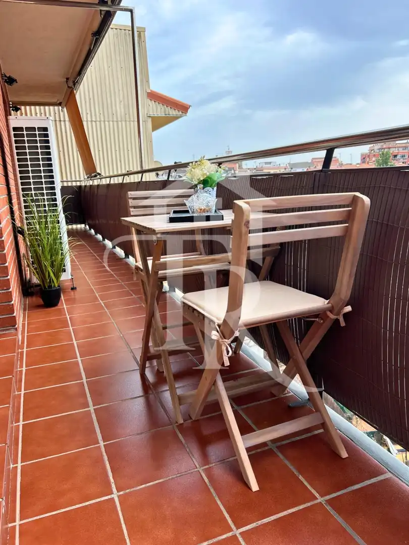 Terrasse von Dachboden zum Verkauf in Rubí mit Klimaanlage, Heizung und Terrasse