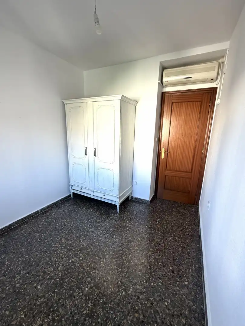 Dormitori de Casa adosada en venda en Mutxamel amb Aire condicionat, Calefacció i Jardí privat