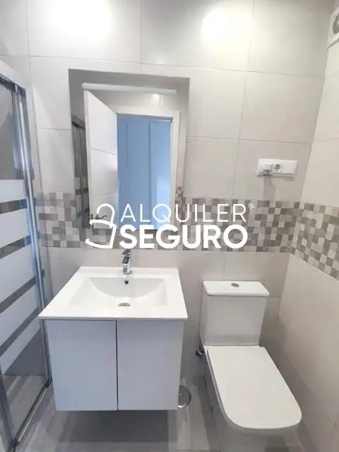 Bathroom of Attic for rent in Centro