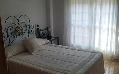 Schlafzimmer von Wohnung miete in Plasencia mit Klimaanlage