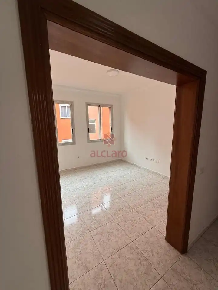Flat for sale in De Ingenieros, La Cuesta -Finca España