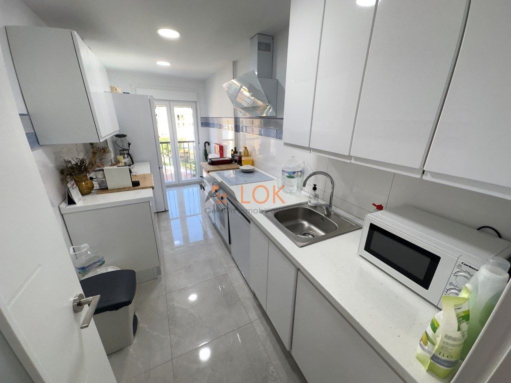 Kitchen of Flat for sale in Torremolinos
