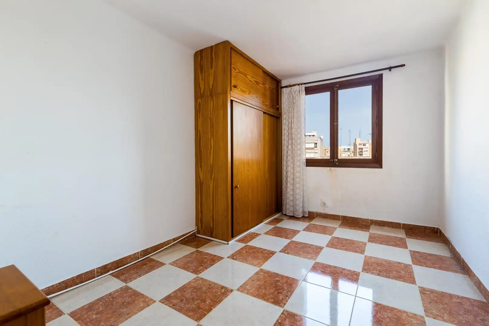Piso con ascensor en alquiler en Llevant, imagen 18