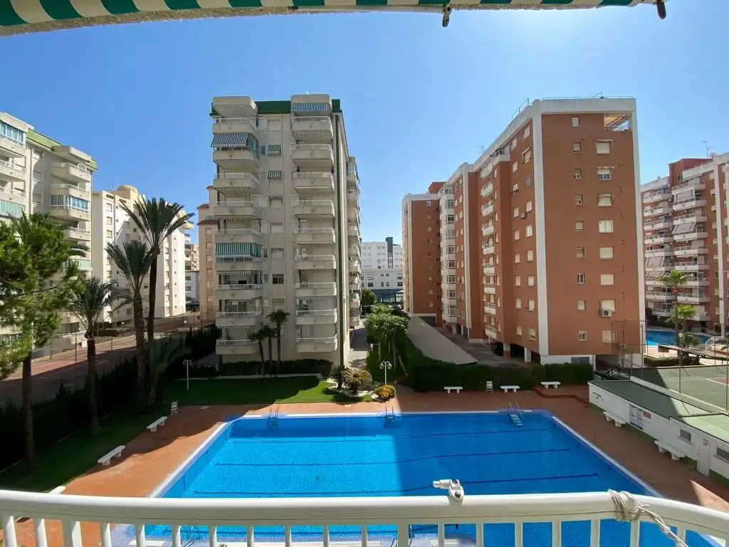 Apartament amb piscina de lloguer a Playa de Gandia
