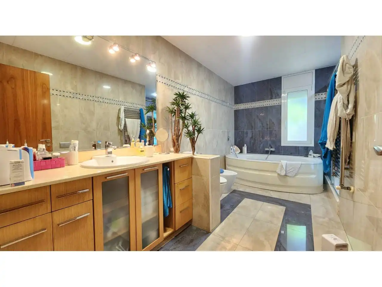 Bathroom of Houses for sale in Sabadell  with Air Conditioner, Heating and Private garden
