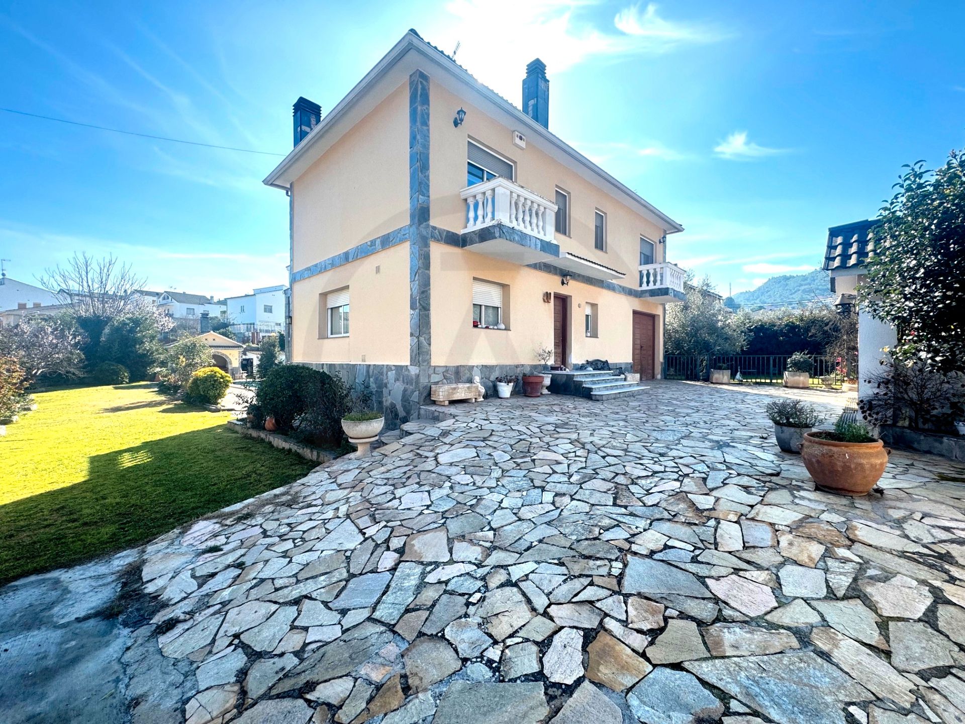 Exterior view of House or chalet for sale in Vacarisses  with Air Conditioner, Heating and Private garden