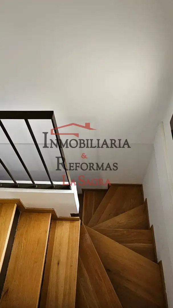 Duplexes for sale in Borox  with Air Conditioner, Heating and Private garden