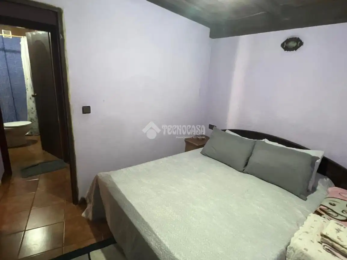 Habitación de Casa adosada en venta en Sayalonga