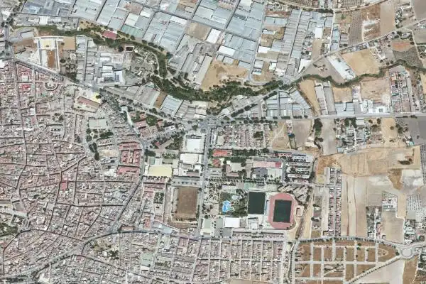 Vista exterior de Piso en venta en Lucena
