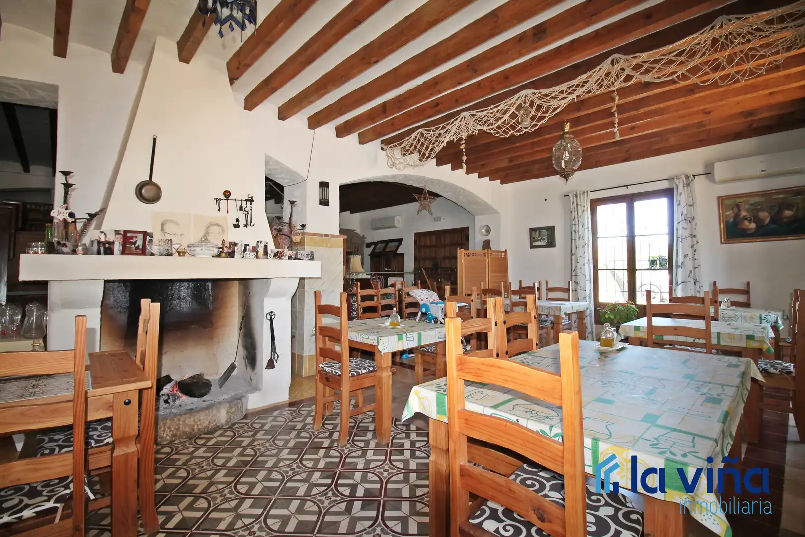 Finca rústica en venta en Martín de la Jara con Aire acondicionado, Jardín privado y Trastero