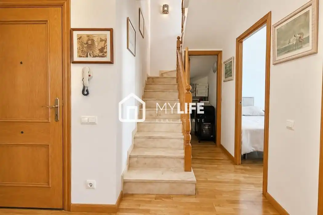Attic for sale in Barcelona  with Air Conditioner, Heating and Parquet flooring