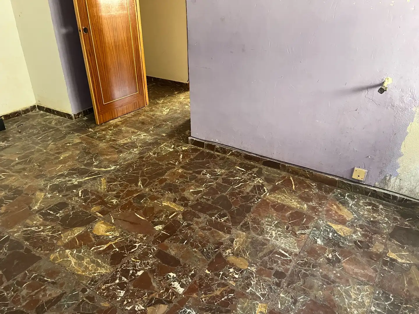 Piso en venta en Las Navas del Marqués  con Calefacción y Trastero