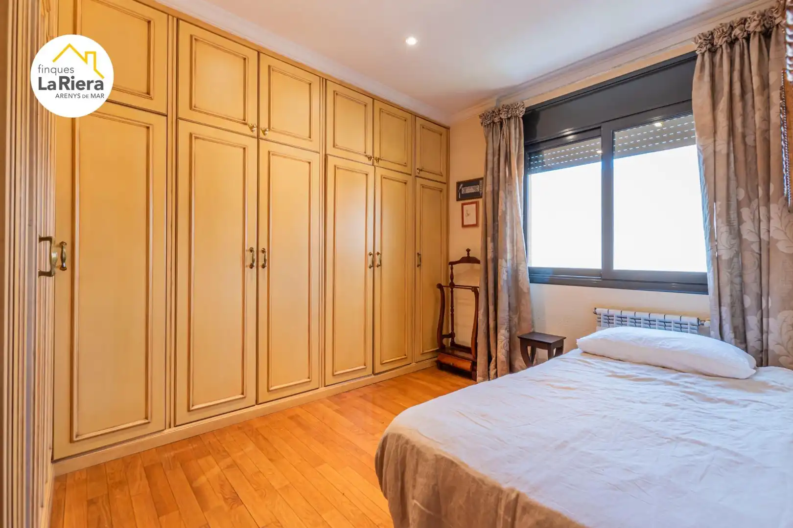Habitación de Ático en venta en Arenys de Mar con Aire acondicionado, Calefacción y Parquet