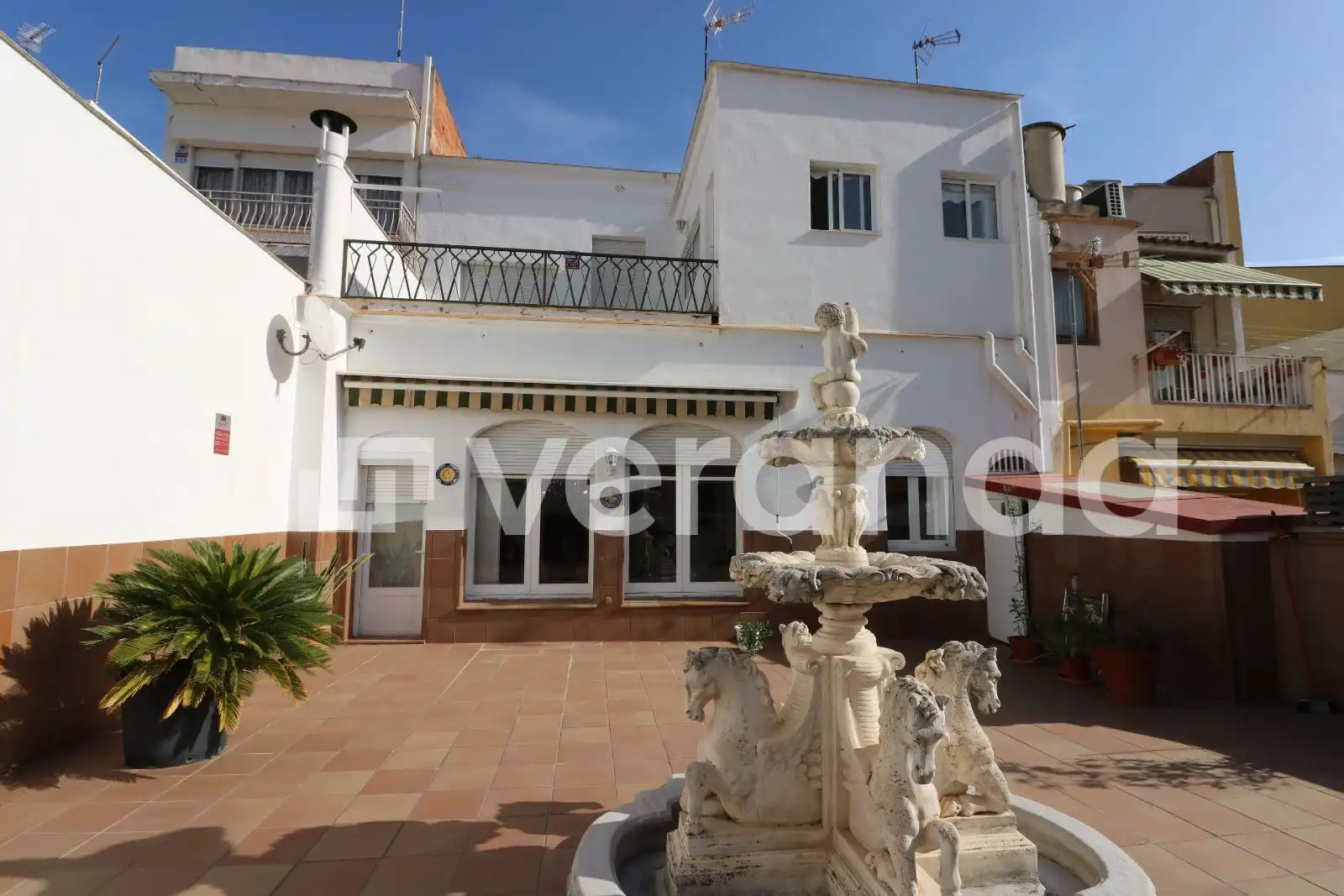 Reihenhaus mit Terrasse zum Verkauf in Centre - Sant Oleguer, imagen 3