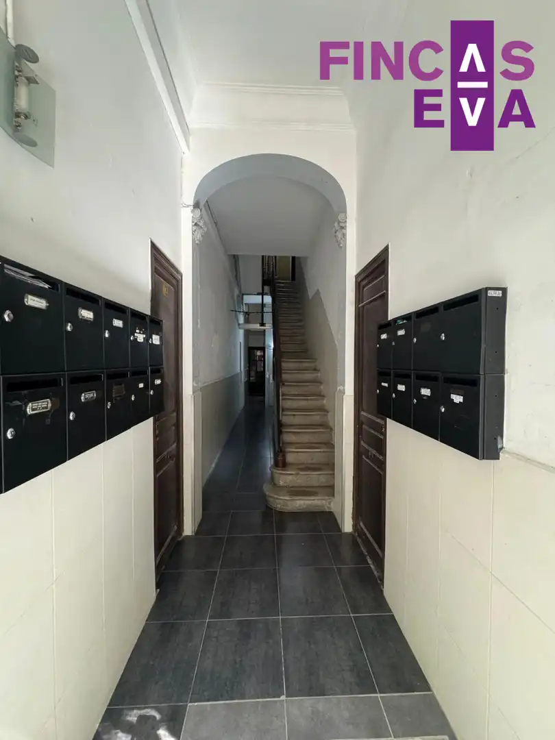 Flat for sale in Barcelona  with Balcony