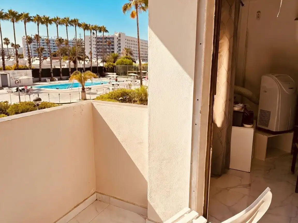 Bedroom of Flat for sale in San Bartolomé de Tirajana  with Furnished, Oven and Washing machine