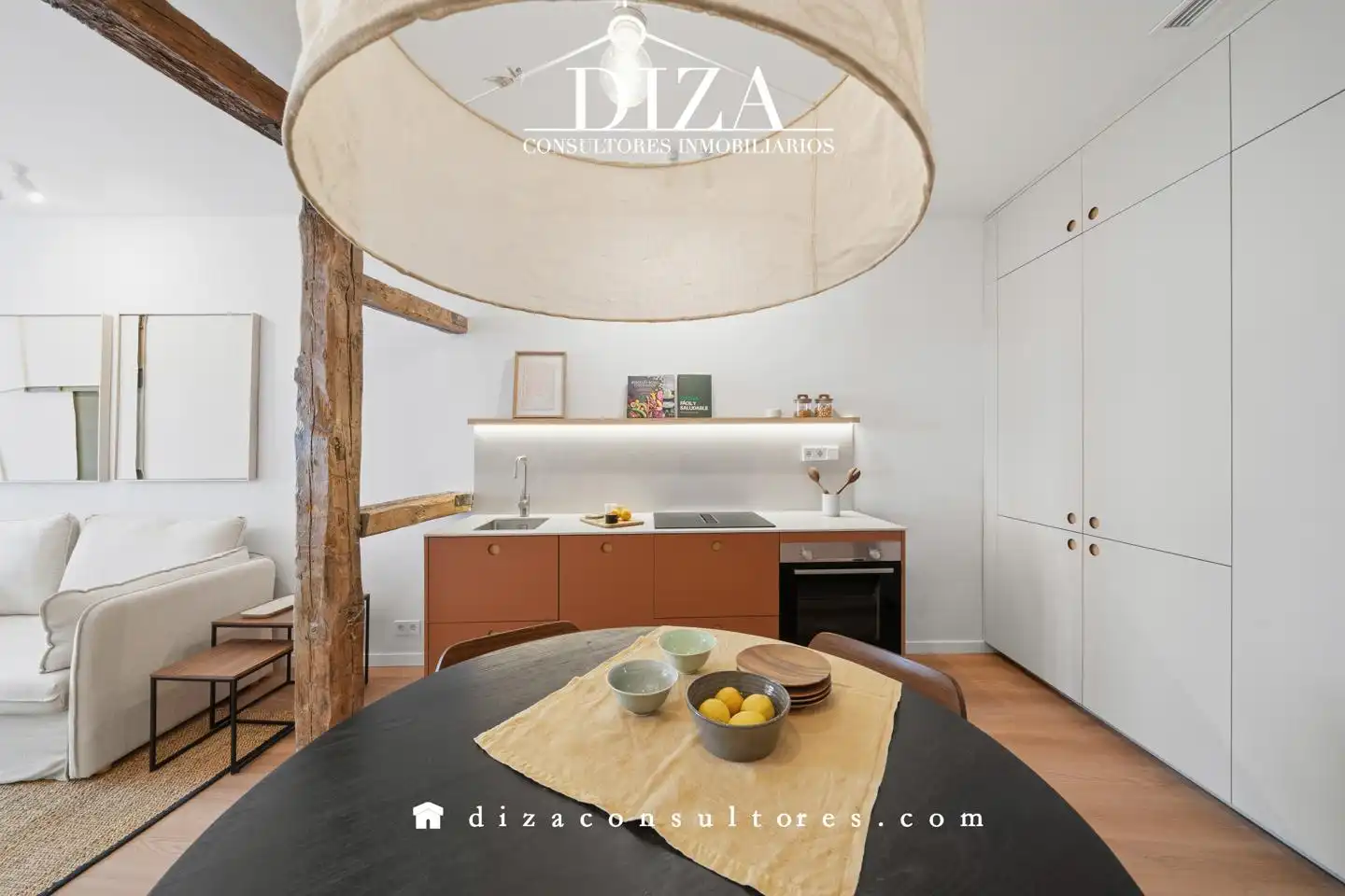 Cuina de Apartament en venda en Madrid amb Aire condicionat, Calefacció i Moblat
