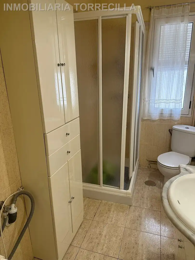 Bany de Pis en venda en Valladolid amb Balcó