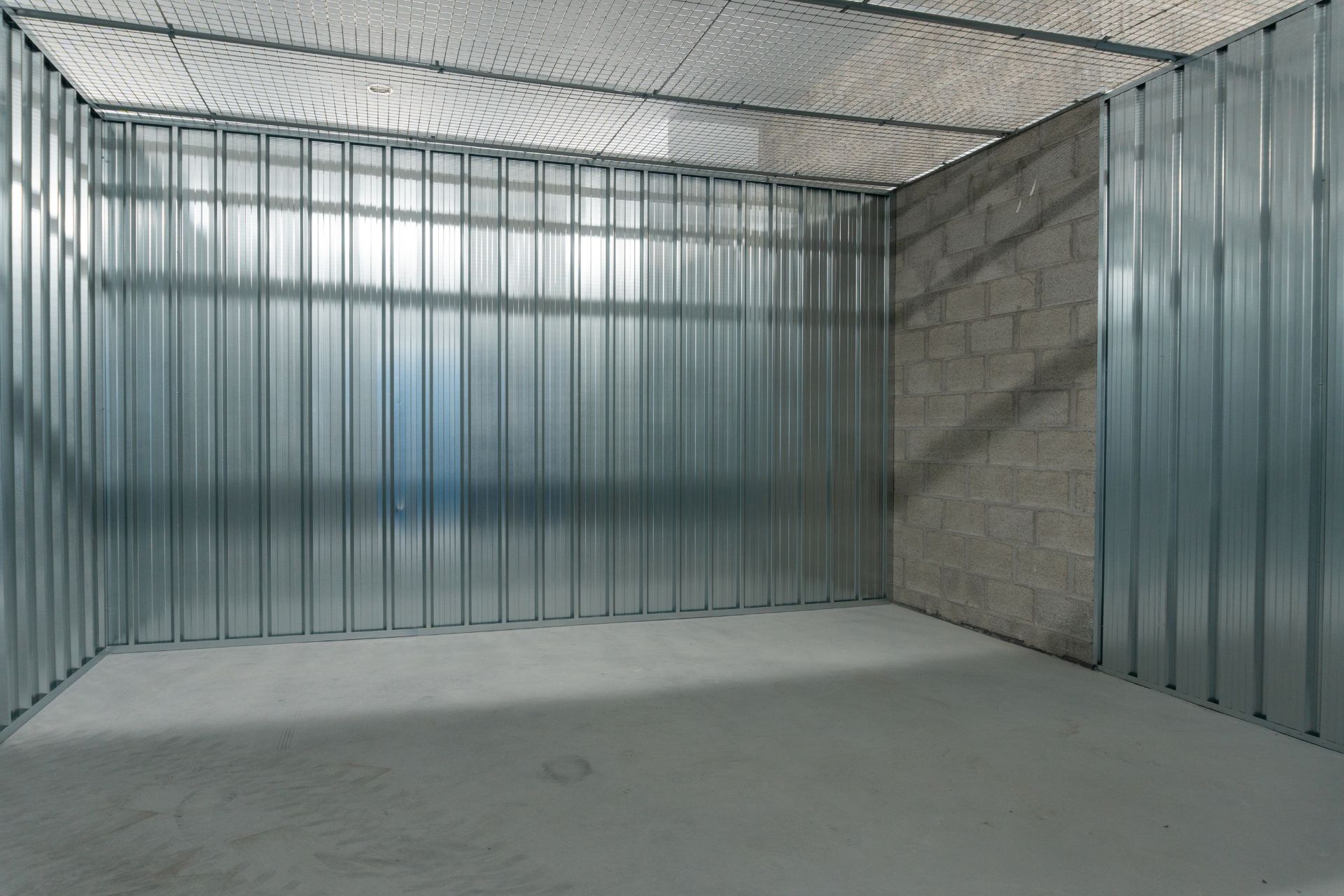 Box room to rent in Terrassa  with Alarm