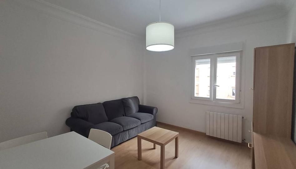 Photo 1 of Flat to rent in Avenida de la Paz, Residencia, La Rioja