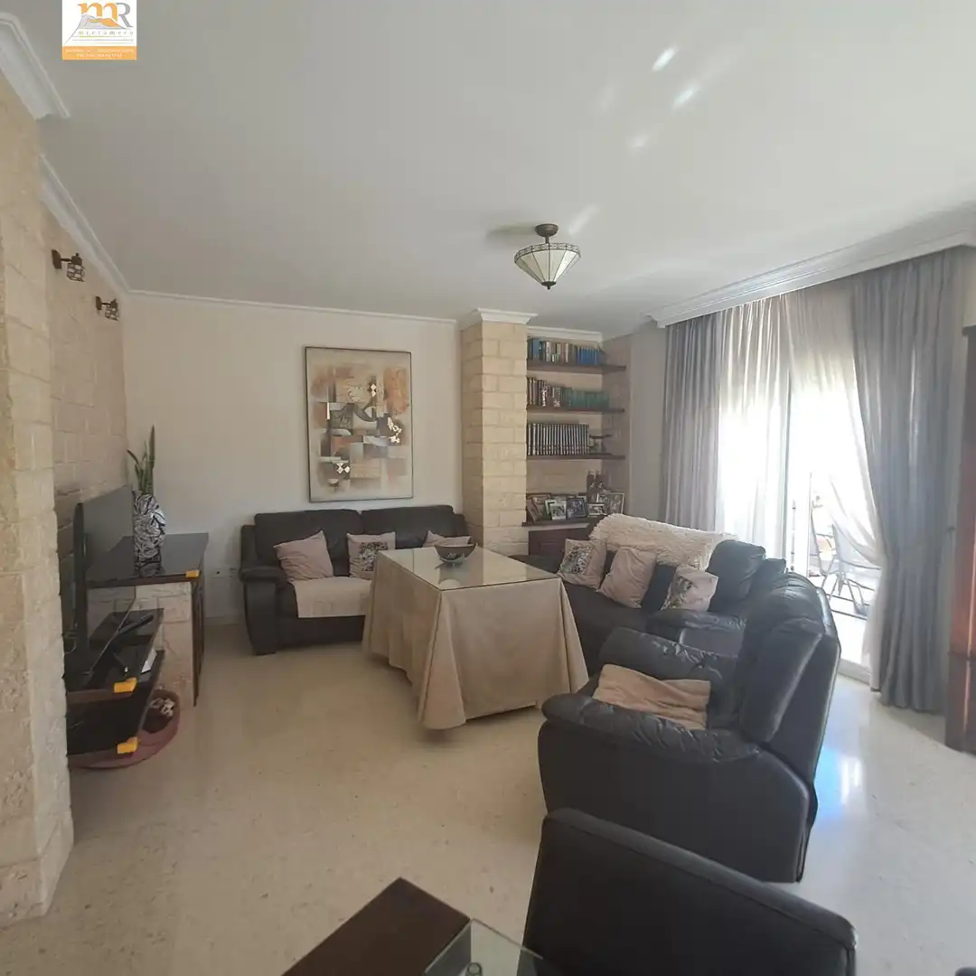 Living room of Attic for sale in Estepona