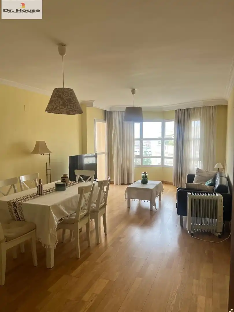 Comedor de Piso de alquiler en Málaga con Aire acondicionado, Calefacción y Parquet