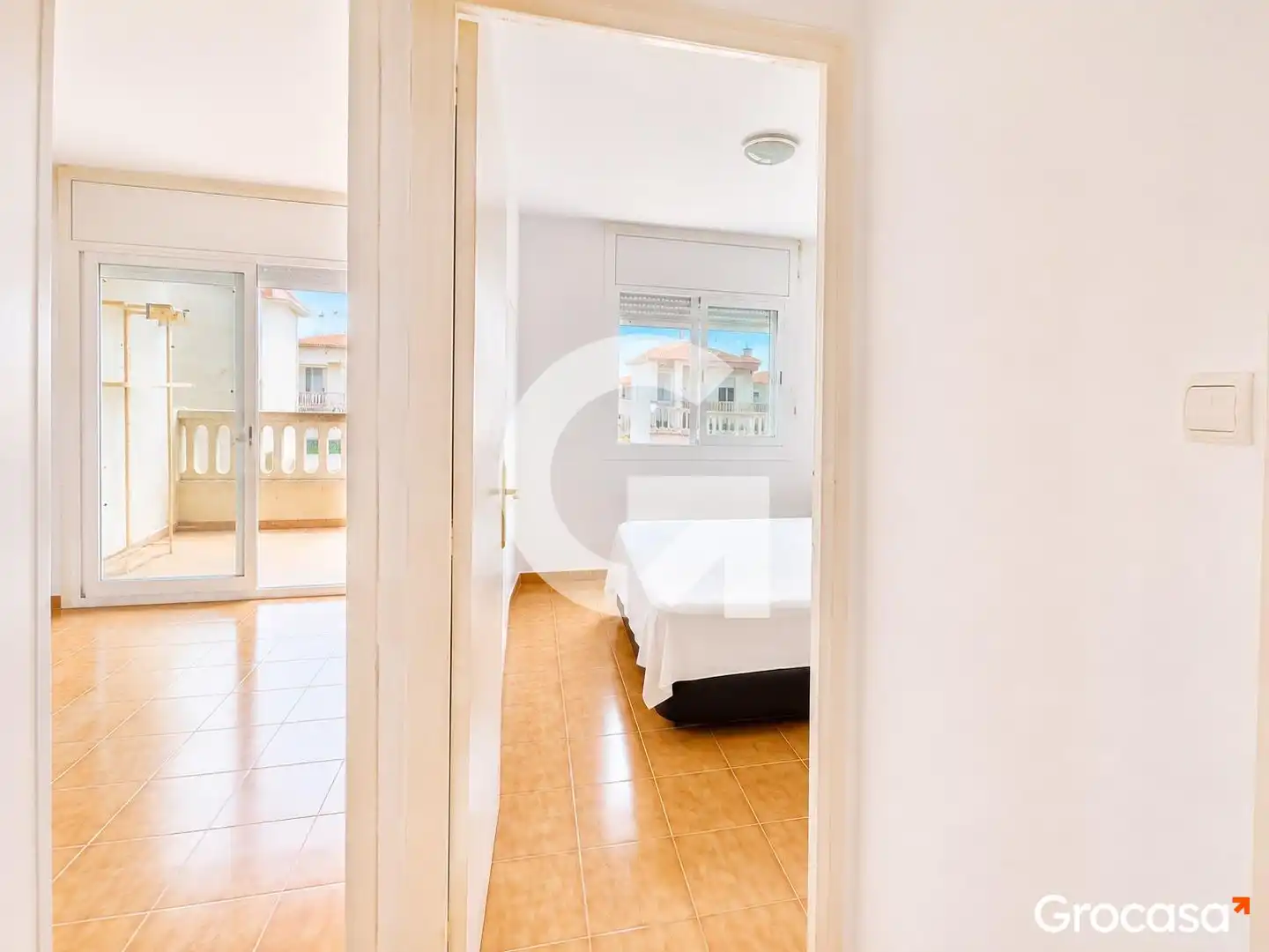 Wohnung zum Verkauf in Cubelles mit Klimaanlage, Heizung und Ofen