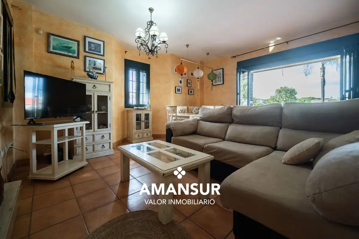 Living room of Houses for sale in Punta Umbría  with Heating, Terrace and Swimming Pool