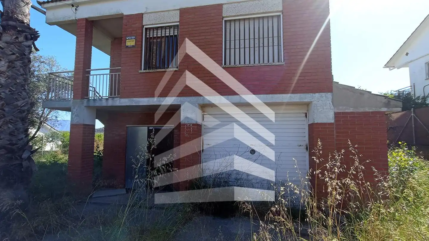 Exterior view of Houses for sale in Masquefa  with Private garden and Balcony
