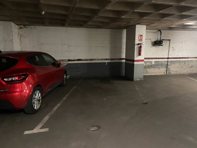 Garaje en Venta en Gran Via Carles III en Barri de les Corts