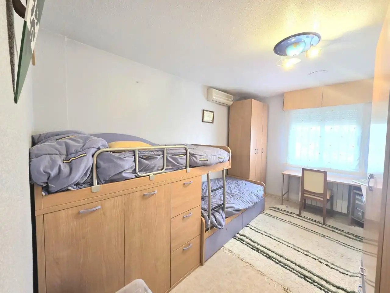 Schlafzimmer von Einfamilien-Reihenhaus zum Verkauf in Huércal-Overa mit Klimaanlage, Heizung und Terrasse