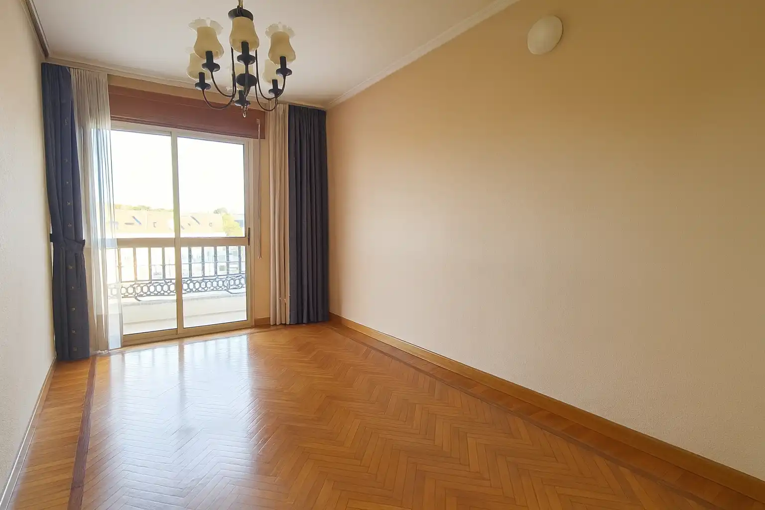 Bedroom of Buildings for sale in Lugo