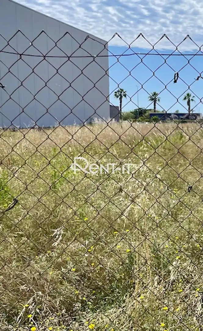 Terreno industrial en venta en Viladecans