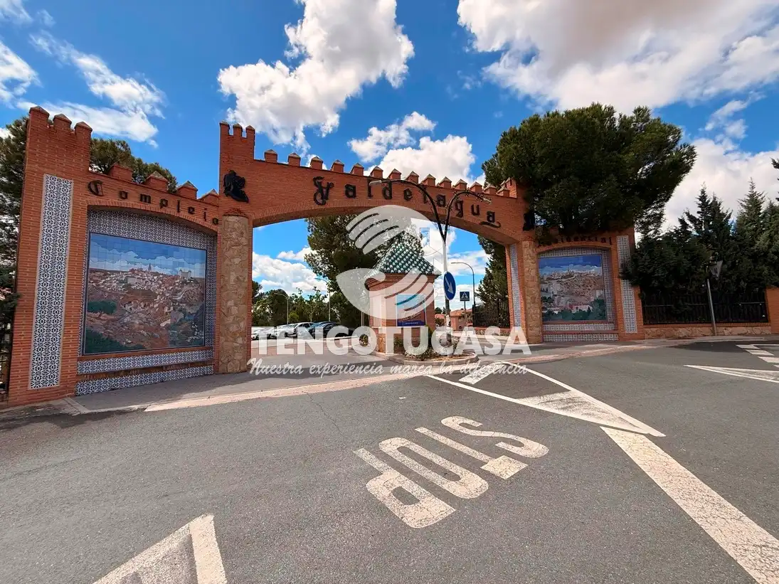 Vista exterior de Casa o chalet en venta en Bargas con Aire acondicionado, Calefacción y Jardín privado
