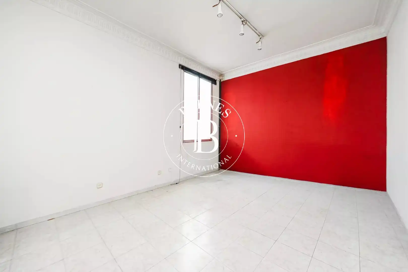 Vista exterior de Piso en venta en Madrid con Calefacción y Balcón