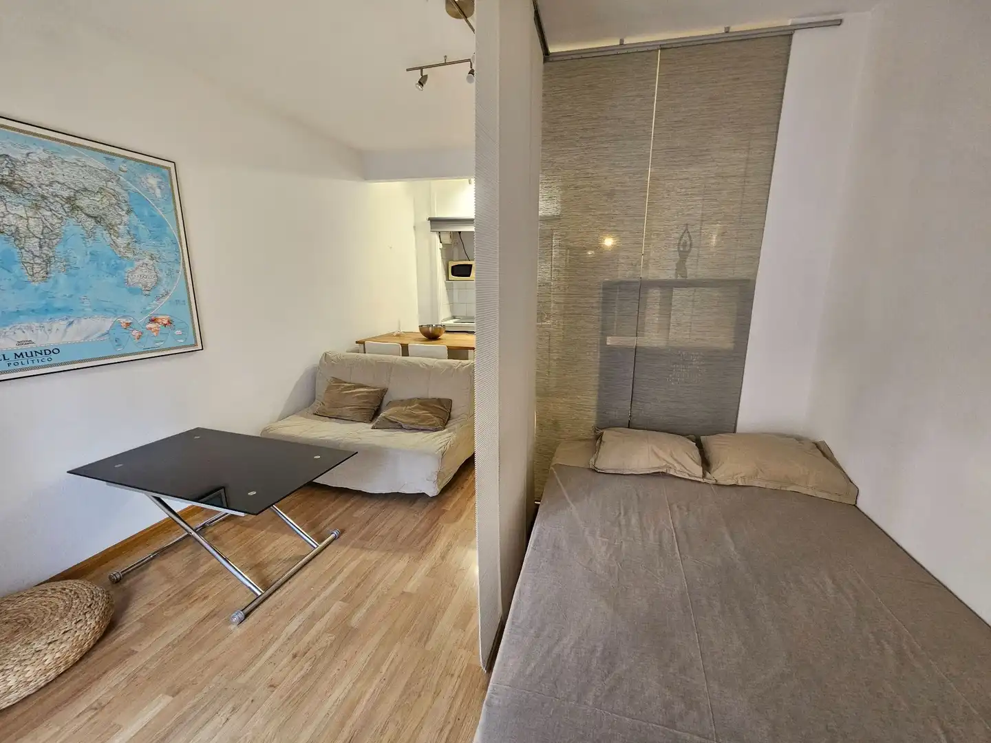 Habitación de Estudio de alquiler en Madrid con Aire acondicionado, Calefacción y Terraza
