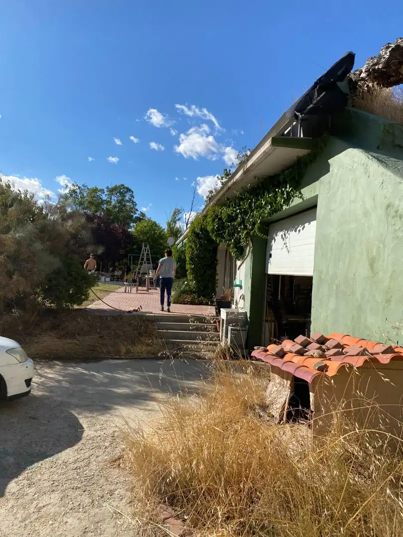 Vista exterior de Finca rústica en venda en Valoria la Buena amb Jardí privat i Piscina